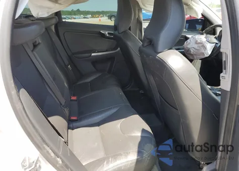 2016 Volvo Xc60 T5 Premier from USA, damaged, VIN YV440MDK3G2901380